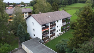 Idyllische 3-Zimmer-Wohnung im 2.OG in ruhiger Lage von Pöcking am Starnberger See, 82343 Pöcking, Etagenwohnung